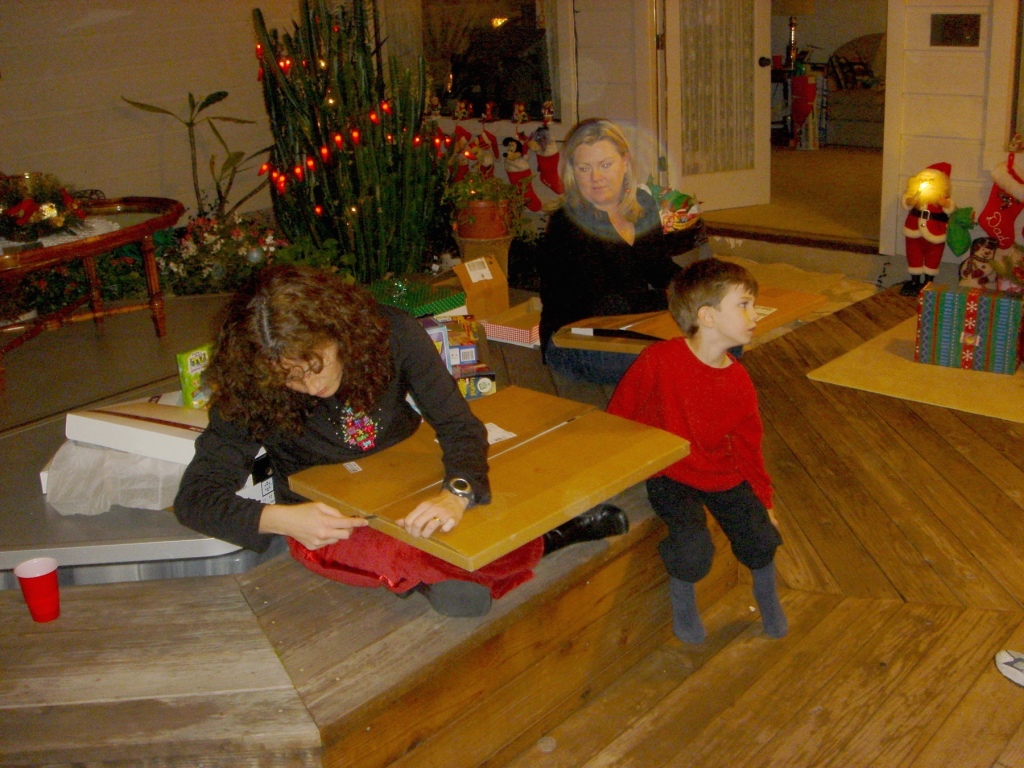 Hildebrand Christmas ScreenSaver/1024x768_2004-12-24-36 Christmas Eve J&J.jpg